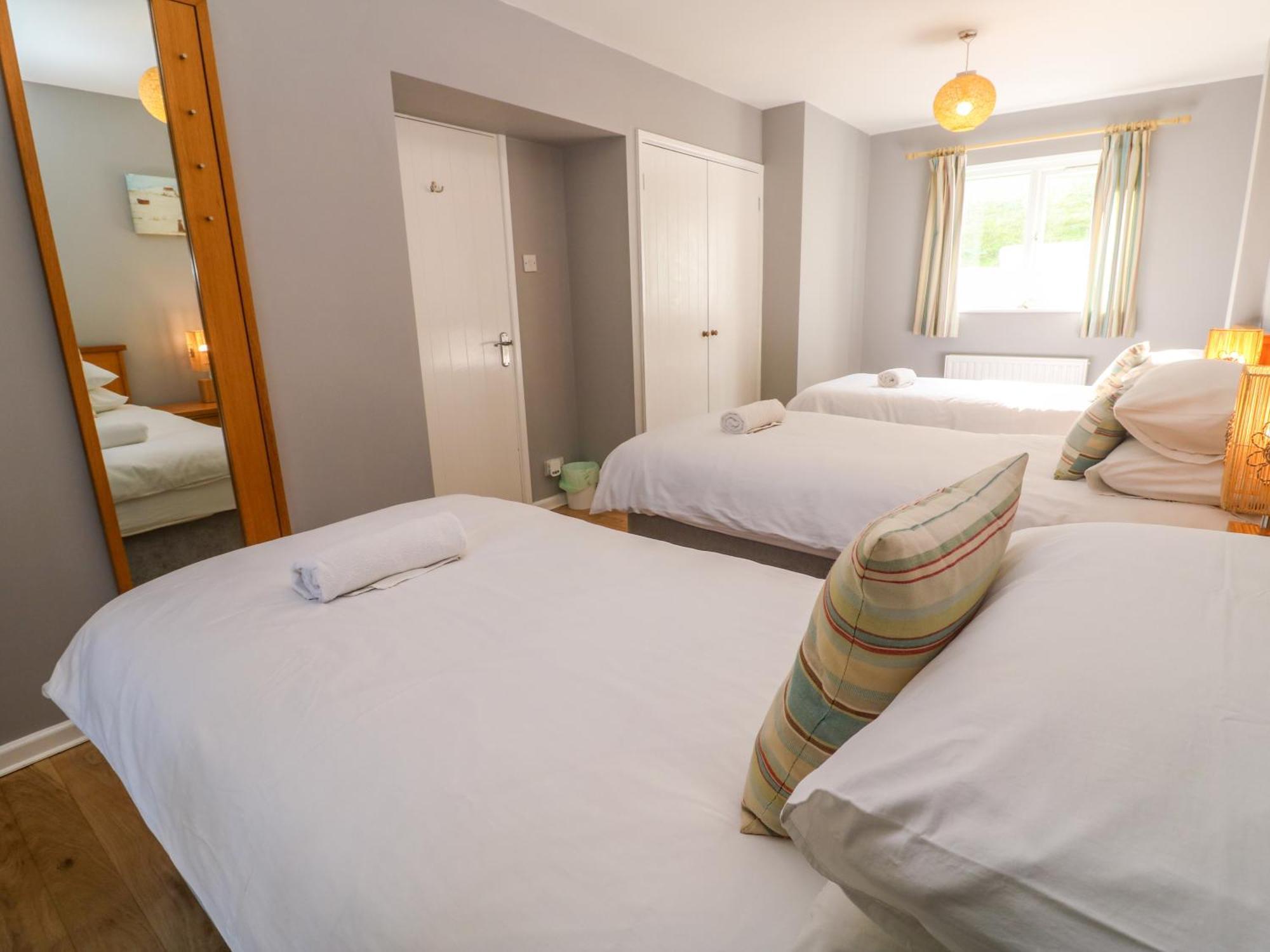 Beachcombers Newquay  Exterior photo